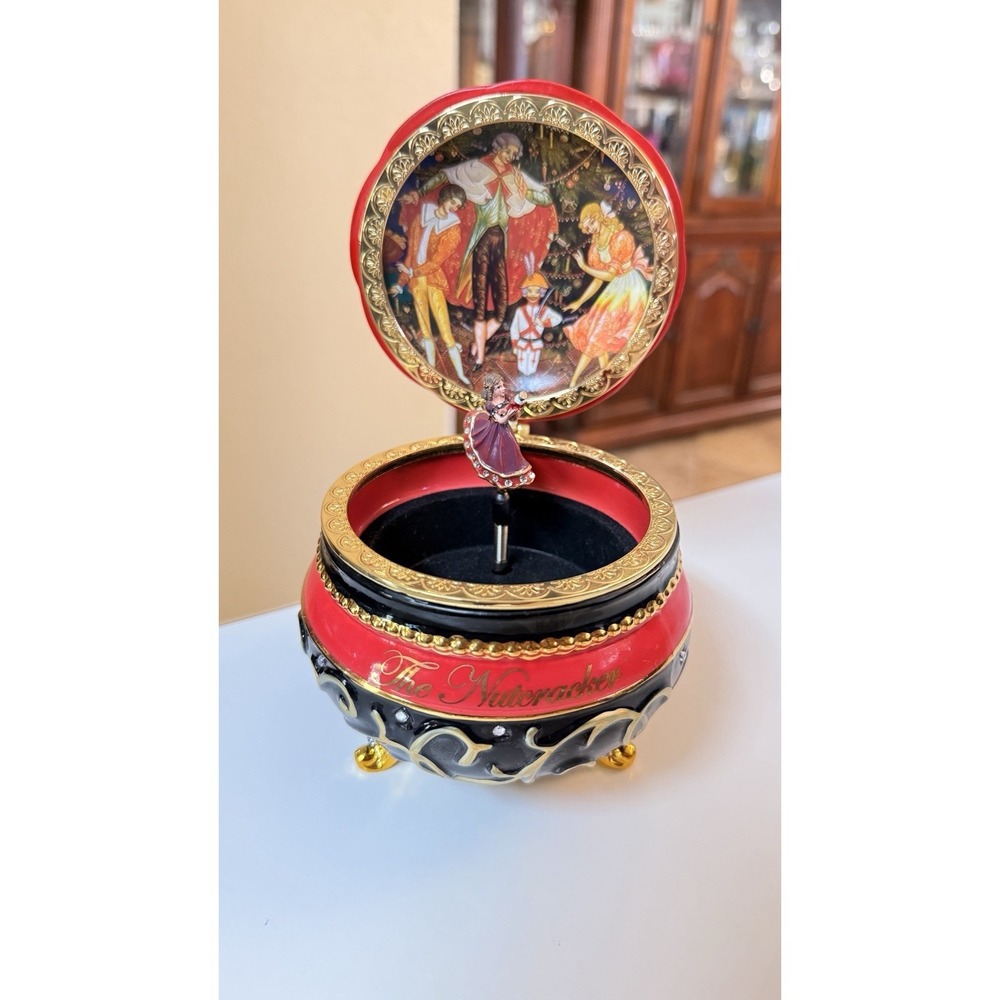 Clara & The Nutcracker Heirloom Trinket Music Box Russian Style‎ Art - Bradford